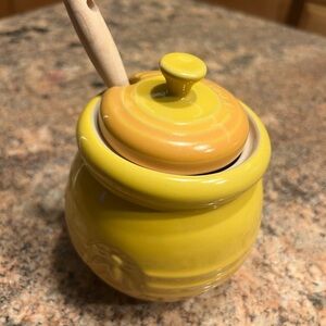 Le Creuset Sunflower Yellow Honey Jar with Dipper